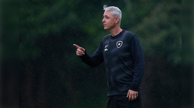 tiago_nunes_-_club_botafogo_0