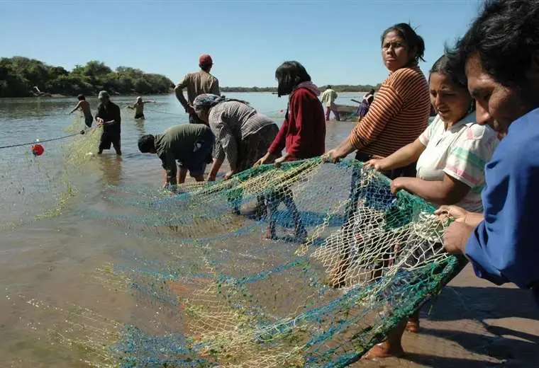 indgenas-weenhayek-en-plena-pesca