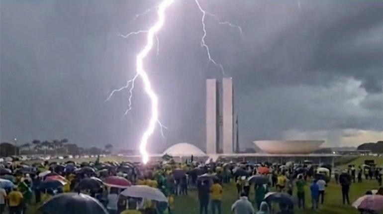 rayo_enbrasila-pb.jpg