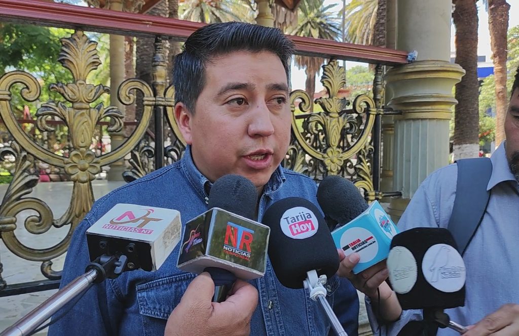 HERLAN VELASQUEZ DIECTOR DE LA TERMINAL DE BUSES